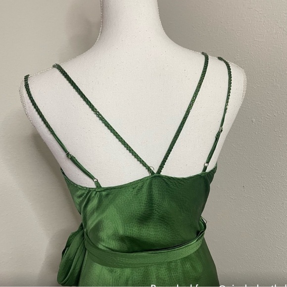 BCBG MAXAZRIA HAMMERED SILK HIGH LOW DRESS W STRAP BEADED EMBELLISHMENT SZ M - Picture 6 of 16